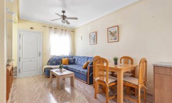 Revente - Semi Detached -
Orihuela Costa