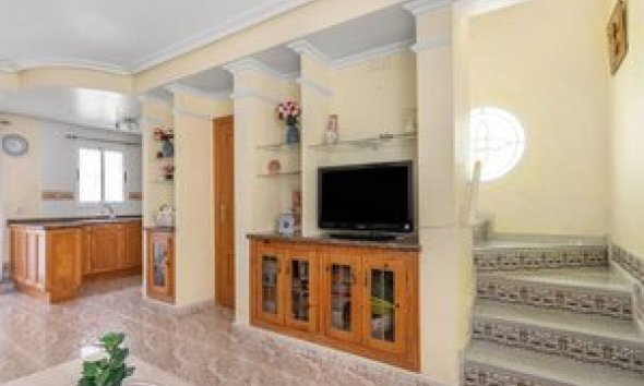 Revente - Semi Detached -
Orihuela Costa