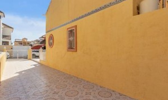 Revente - Semi Detached -
Orihuela Costa
