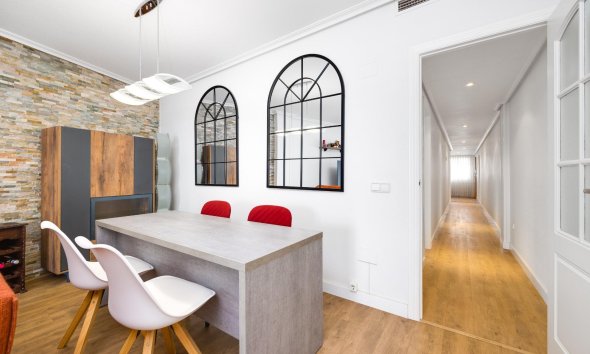 Revente - Apartment -
Torrevieja - Centro