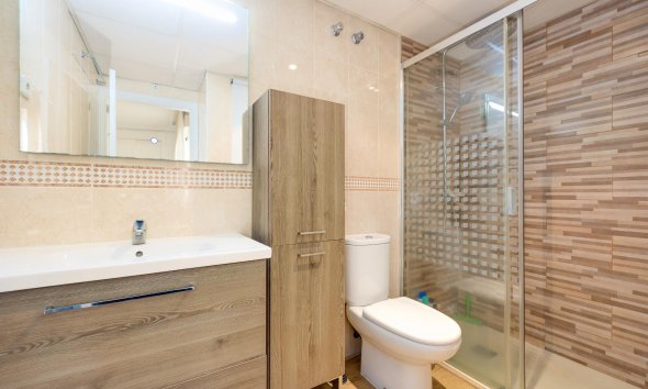 Revente - Apartment -
Torrevieja - Centro