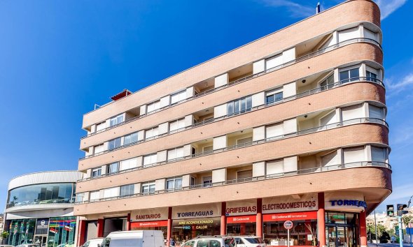 Revente - Apartment -
Torrevieja - Centro
