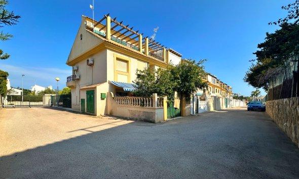 Revente - Town House -
Orihuela Costa - Costa Blanca