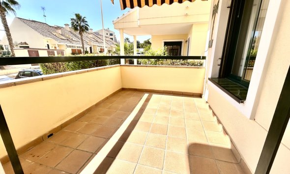 Resale - Apartment -
Campoamor - Costa Blanca