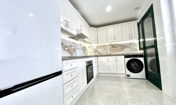 Resale - Apartment -
Campoamor - Costa Blanca