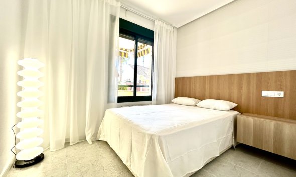 Resale - Apartment -
Campoamor - Costa Blanca