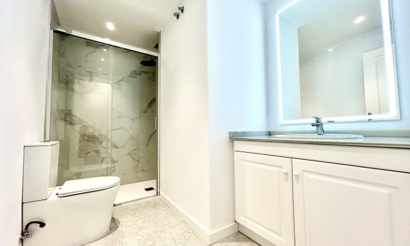 Resale - Apartment -
Campoamor - Costa Blanca