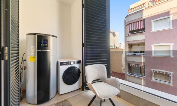 Resale - Apartment -
Torrevieja - Playa del Cura