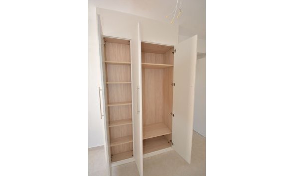 Resale - Apartment -
Torrevieja - Costa Blanca