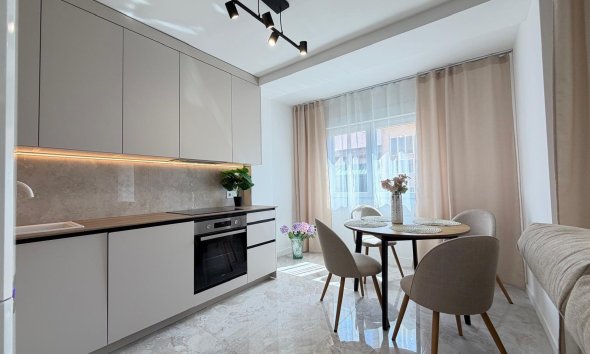 Resale - Penthouse -
Torrevieja - Estacion De Autobuses