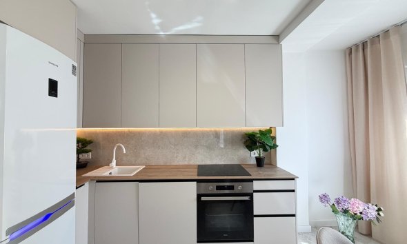 Resale - Penthouse -
Torrevieja - Estacion De Autobuses