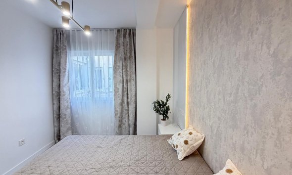 Resale - Penthouse -
Torrevieja - Estacion De Autobuses