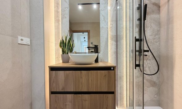 Resale - Penthouse -
Torrevieja - Estacion De Autobuses