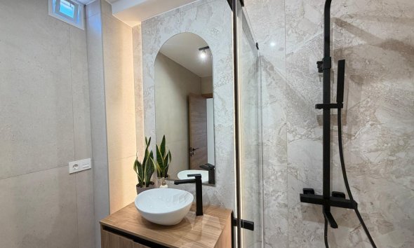 Resale - Penthouse -
Torrevieja - Estacion De Autobuses