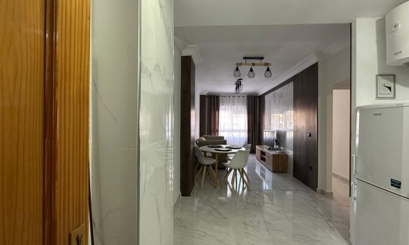 Resale - Apartment -
Torrevieja