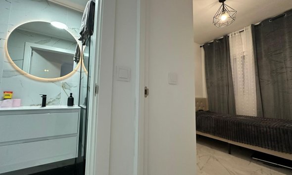 Resale - Apartment -
Torrevieja