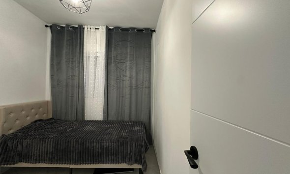 Resale - Apartment -
Torrevieja