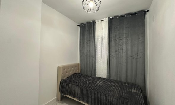 Resale - Apartment -
Torrevieja