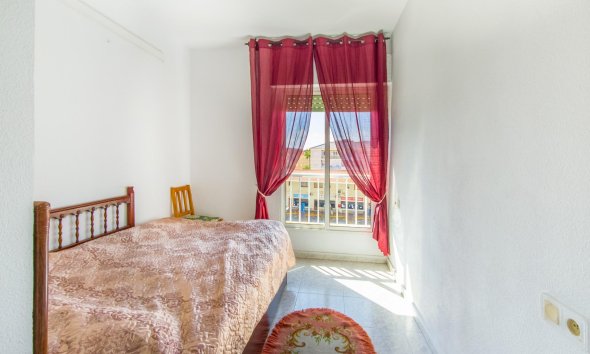 Revente - Apartment -
Torrevieja - Estacion De Autobuses