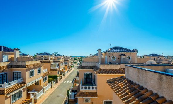 Resale - Town House -
Orihuela Costa - La Regia
