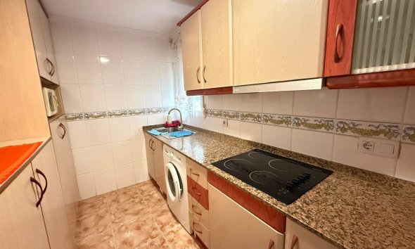 Resale - Apartment -
Torrevieja - Playa del Cura