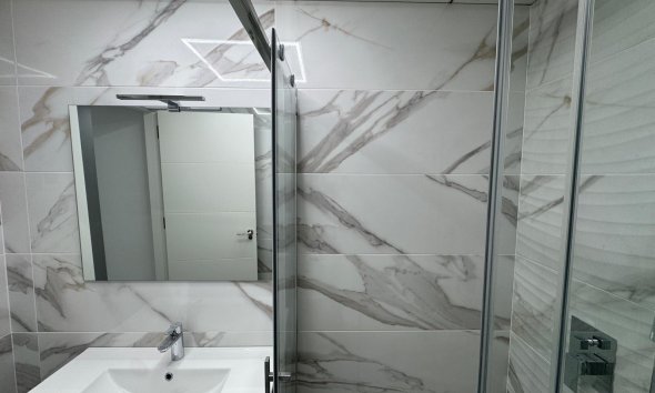 Reventa - Apartment -
Torrevieja