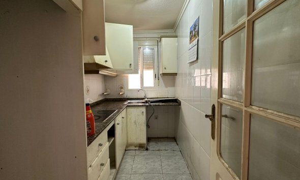 Revente - Apartment -
Torrevieja - Estacion De Autobuses