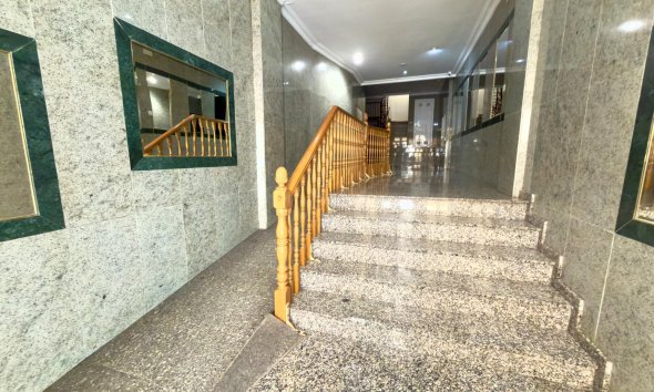 Revente - Apartment -
Torrevieja - Parque de las Naciones