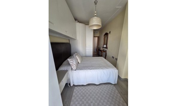 Revente - Apartment -
Torrevieja - Costa Blanca