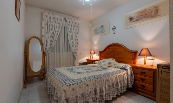 Resale - Bungalow -
Orihuela Costa - Costa Blanca