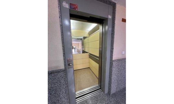 Revente - Apartment -
Torrevieja - Costa Blanca