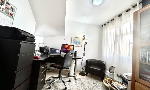 Reventa - Ático -
La Zenia - Costa Blanca