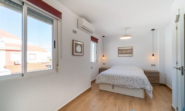 Revente - Town House -
Torrevieja - Costa Blanca