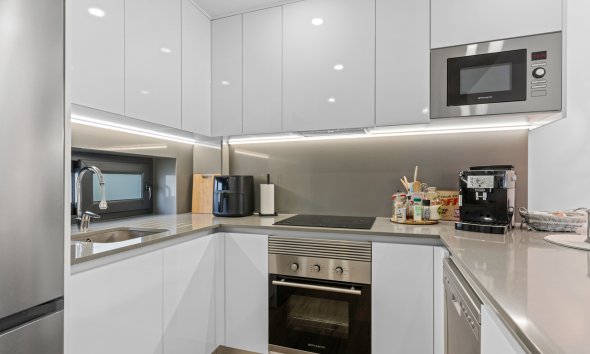 Resale - Apartment -
Villamartin - Costa Blanca