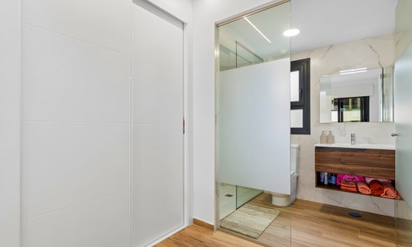 Resale - Apartment -
Villamartin - Costa Blanca