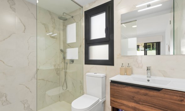 Resale - Apartment -
Villamartin - Costa Blanca