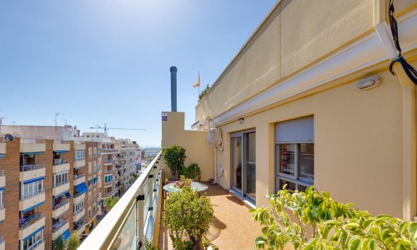 Revente - Attique -
Torrevieja - Centro