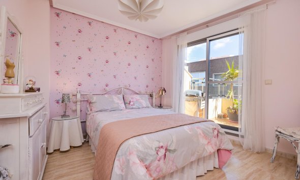 Revente - Attique -
Torrevieja - Centro