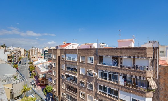 Revente - Attique -
Torrevieja - Centro