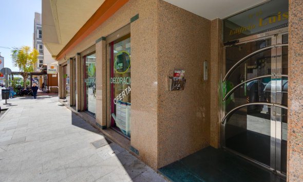 Revente - Attique -
Torrevieja - Centro