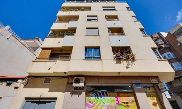 Revente - Attique -
Torrevieja - Centro