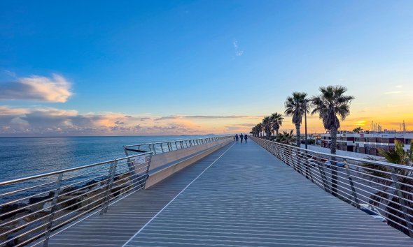 Revente - Attique -
Torrevieja - Centro