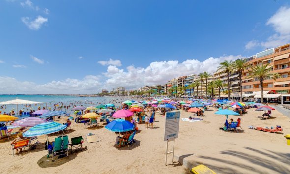 Revente - Attique -
Torrevieja - Centro