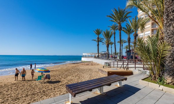 Revente - Attique -
Torrevieja - Centro