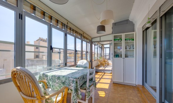 Reventa - Ático -
Torrevieja - Centro