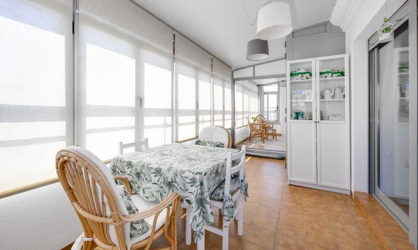 Reventa - Ático -
Torrevieja - Centro