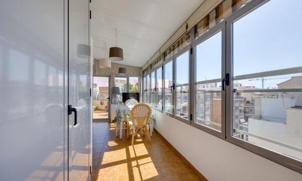 Reventa - Ático -
Torrevieja - Centro