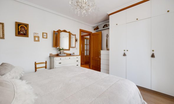 Reventa - Ático -
Torrevieja - Centro