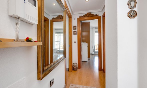 Reventa - Ático -
Torrevieja - Centro