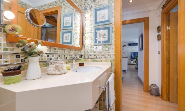 Reventa - Ático -
Torrevieja - Centro